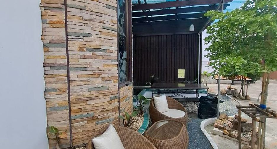 For rent 6 bedrooms house in Mueang Chiang Mai, Chiang Mai