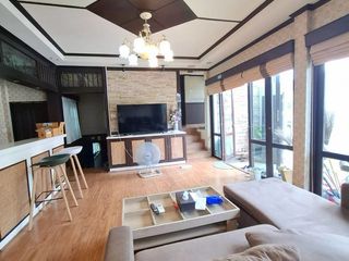 For Rent 6 Bedroom House In Mueang Chiang Mai