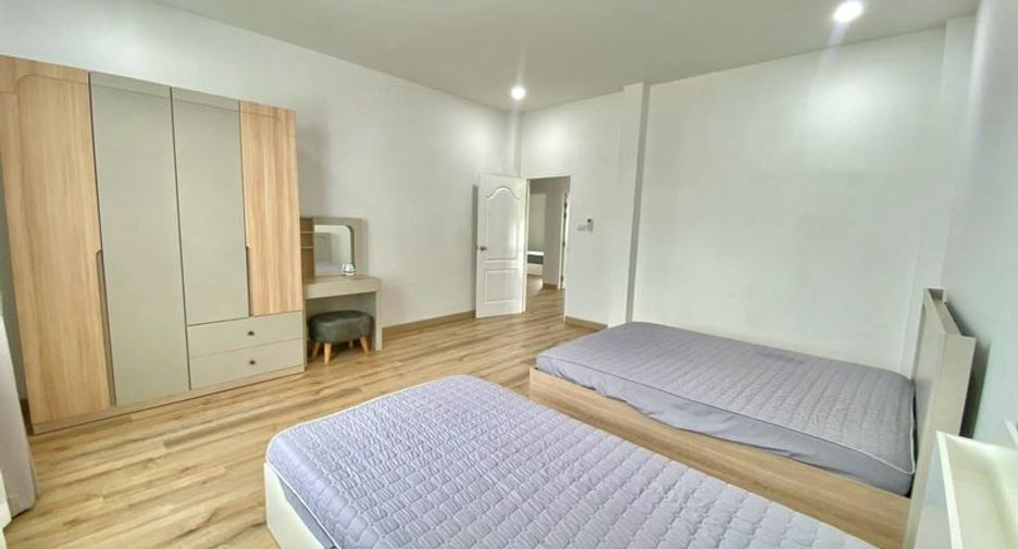 For rent 5 bedrooms house in Hang Dong, Chiang Mai