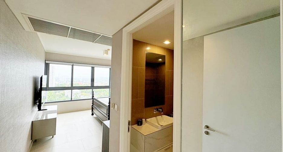 For rent 2 bedrooms condo in Bang Lamung, Chonburi