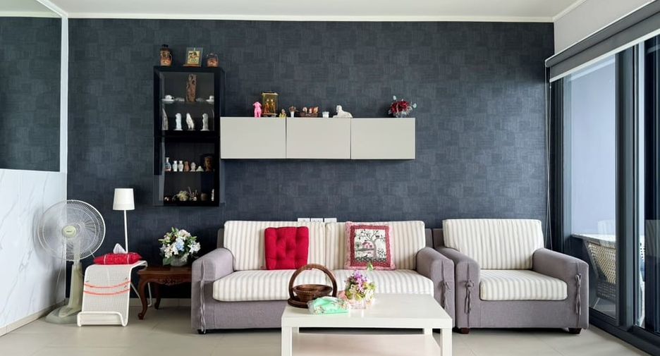 For rent 2 bedrooms condo in Bang Lamung, Chonburi