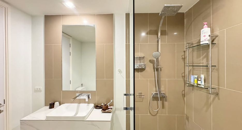 For rent 2 bedrooms condo in Bang Lamung, Chonburi