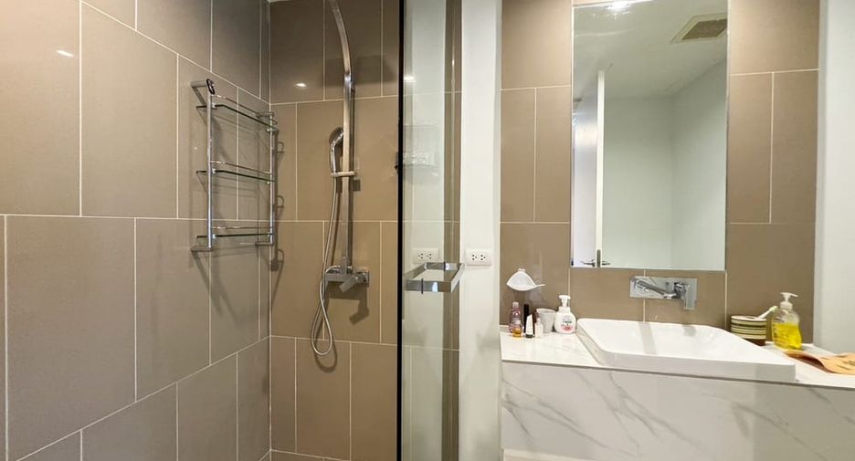 For rent 2 bedrooms condo in Bang Lamung, Chonburi
