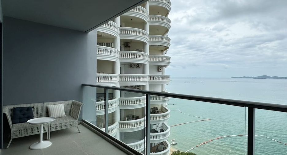 For rent 2 bedrooms condo in Bang Lamung, Chonburi