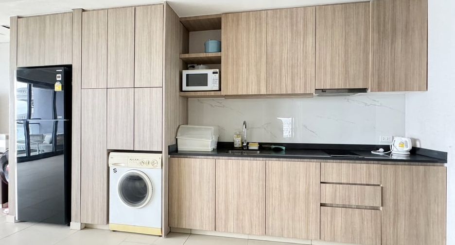 For rent 2 bedrooms condo in Bang Lamung, Chonburi