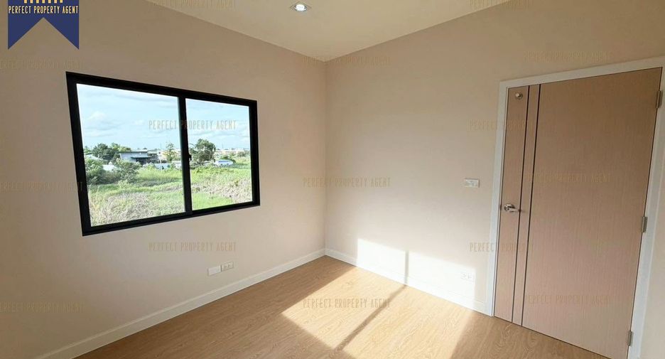 Haus zum Kauf mit 3 Zimmer in Mueang Pathum Thani, Pathum Thani