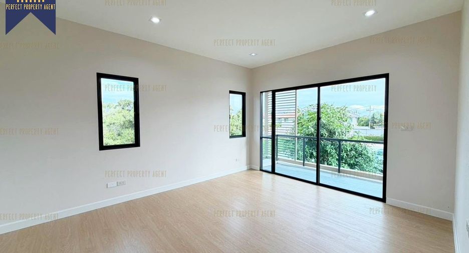 Haus zum Kauf mit 3 Zimmer in Mueang Pathum Thani, Pathum Thani