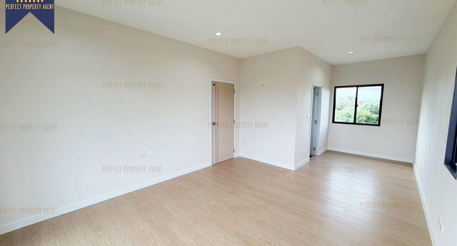 Haus zum Kauf mit 3 Zimmer in Mueang Pathum Thani, Pathum Thani