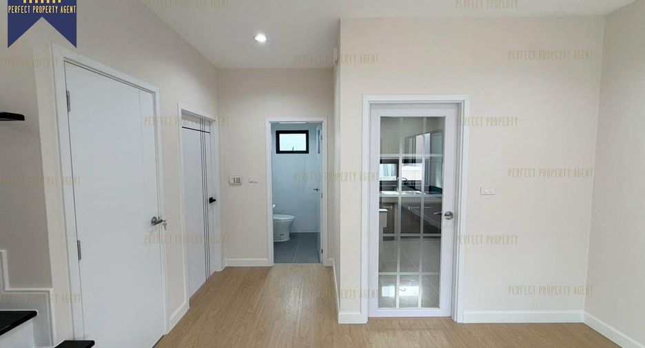 Haus zum Kauf mit 3 Zimmer in Mueang Pathum Thani, Pathum Thani