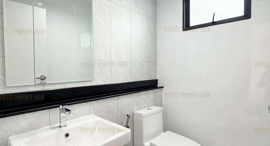 Haus zum Kauf mit 3 Zimmer in Mueang Pathum Thani, Pathum Thani