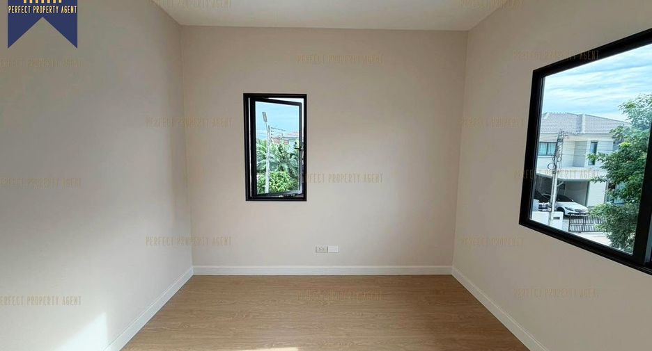 Haus zum Kauf mit 3 Zimmer in Mueang Pathum Thani, Pathum Thani