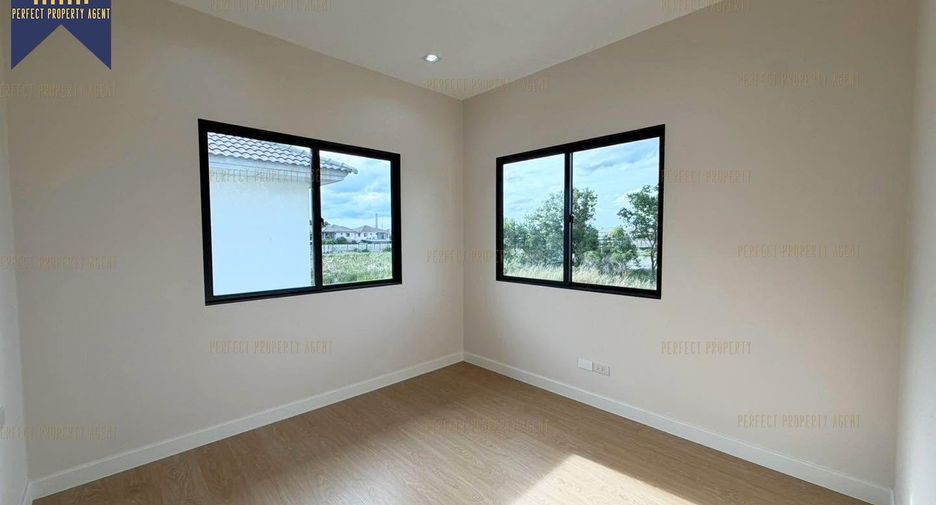 Haus zum Kauf mit 3 Zimmer in Mueang Pathum Thani, Pathum Thani