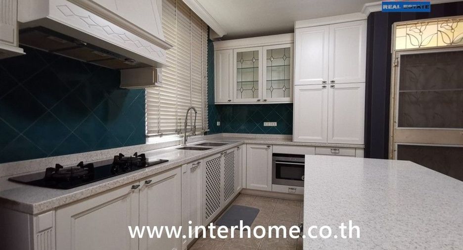 For sale 3 ベッドルーム house in Chom Thong, Bangkok