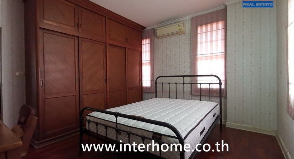 For sale 3 ベッドルーム house in Chom Thong, Bangkok