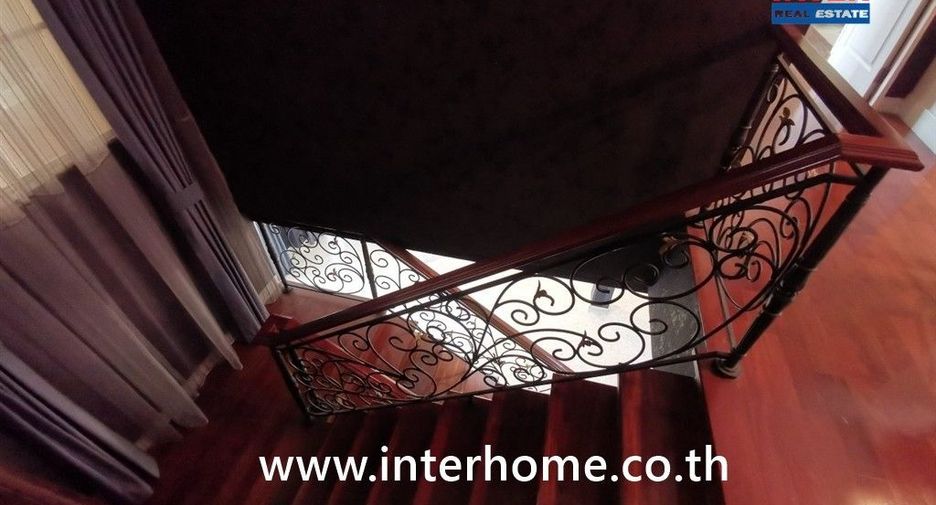 For sale 3 ベッドルーム house in Chom Thong, Bangkok