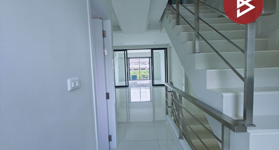 À louer 2 chambres local commercial à Prawet, Bangkok