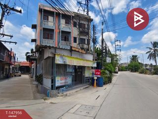 For sale 8 ベッドルーム retail Space in Sam Phran, Nakhon Pathom