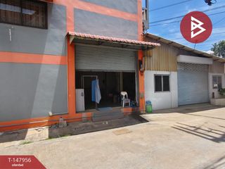 For sale 8 ベッドルーム retail Space in Sam Phran, Nakhon Pathom