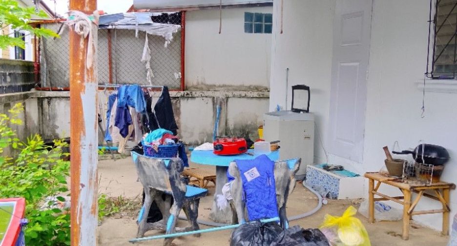 For sale 3 bedrooms house in Mueang Surin, Surin