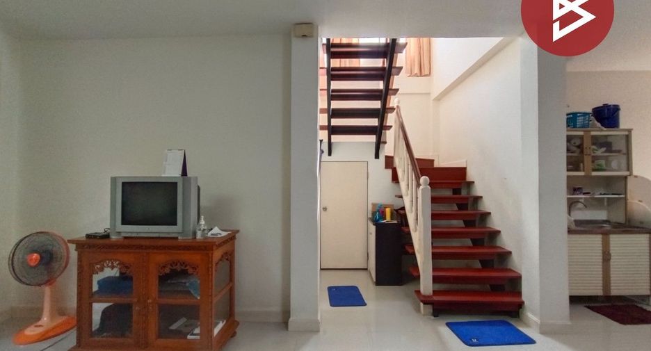 For sale 3 bedrooms house in Khlong Sam Wa, Bangkok