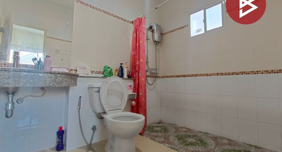 For sale 3 bedrooms house in Khlong Sam Wa, Bangkok