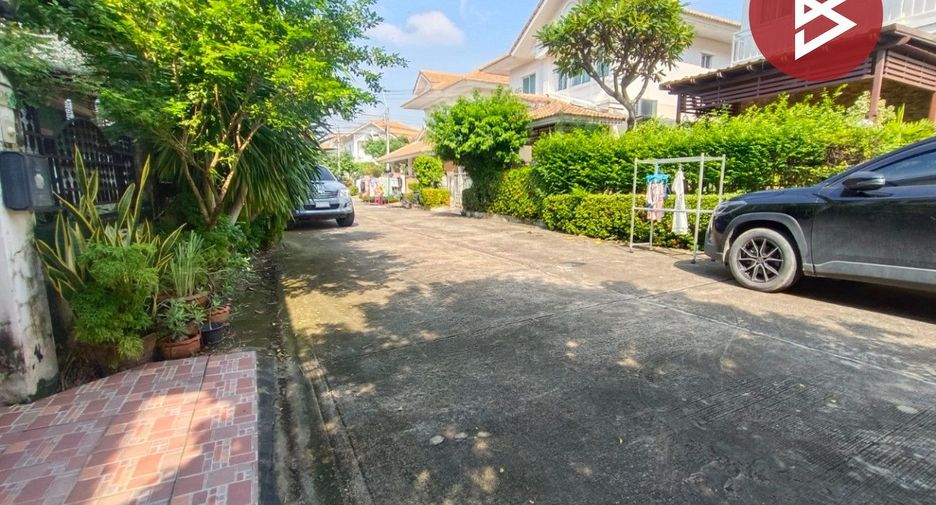 For sale 3 bedrooms house in Khlong Sam Wa, Bangkok
