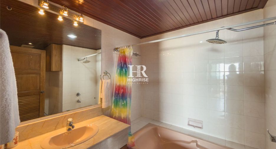 For sale 2 bedrooms condo in Bang Lamung, Chonburi