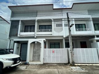 For Rent 2 Bedroom Townhouse In San Sai, Chiang Mai