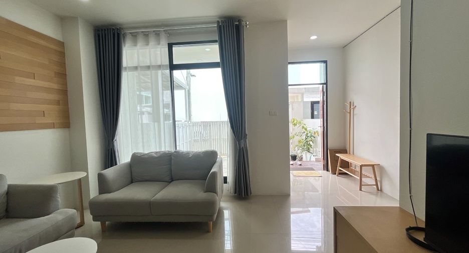 For rent 2 bedrooms townhouse in San Sai, Chiang Mai