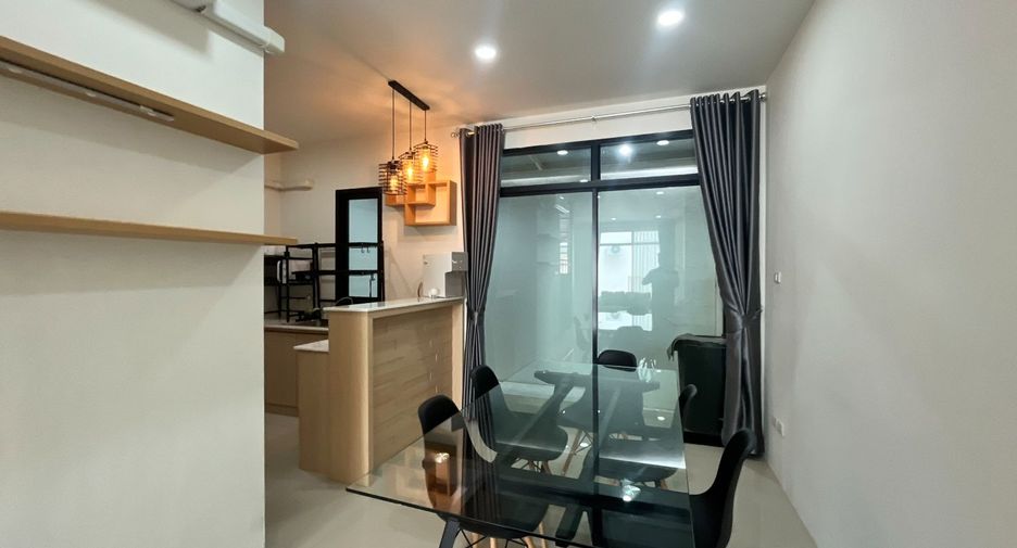 For rent 2 bedrooms townhouse in San Sai, Chiang Mai
