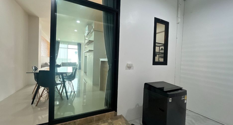 For rent 2 bedrooms townhouse in San Sai, Chiang Mai
