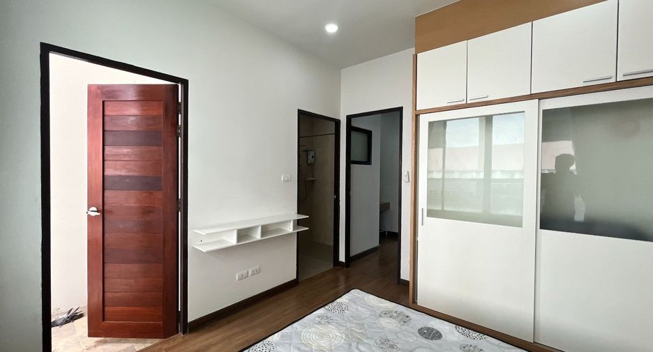 For rent 2 bedrooms townhouse in San Sai, Chiang Mai
