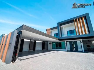 For rent 5 bedrooms villa in Bang Lamung, Chonburi