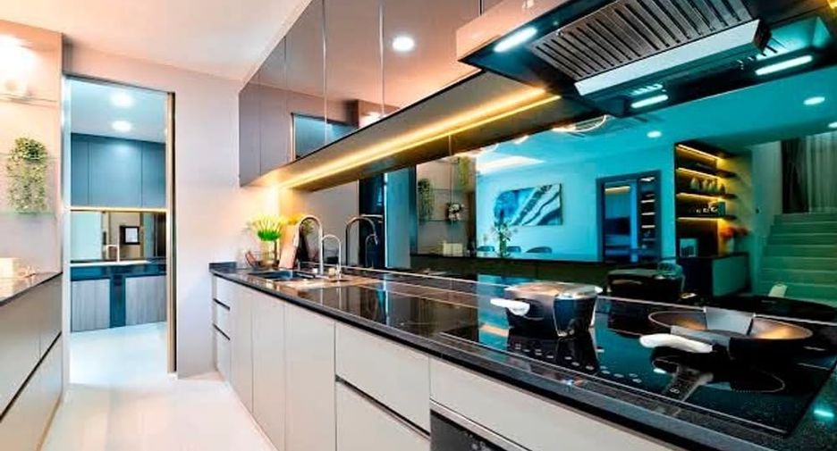 For rent 5 bedrooms villa in Jomtien, Pattaya
