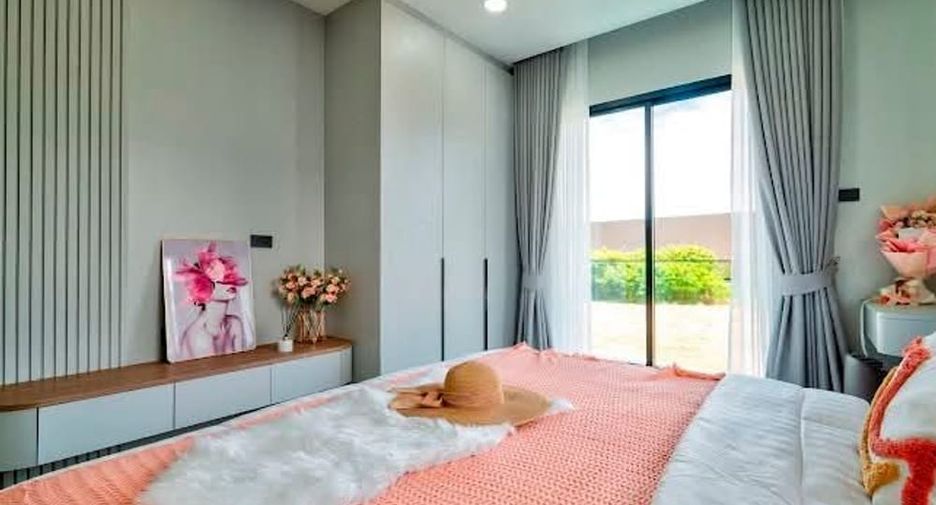 For rent 5 bedrooms villa in Jomtien, Pattaya