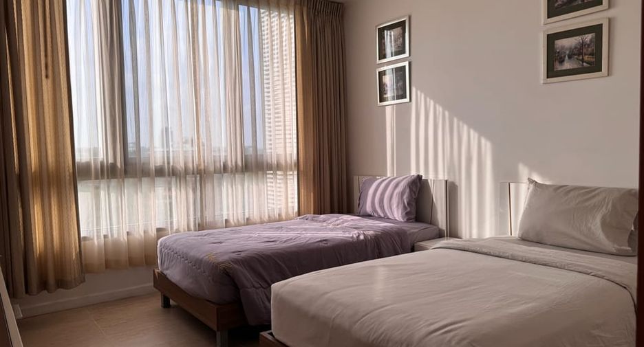 For rent 3 bedrooms condo in Bang Lamung, Chonburi
