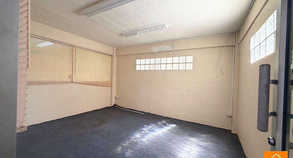 For rent retail Space in Bang Khae, Bangkok