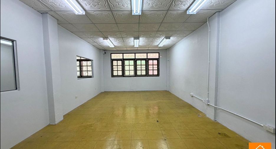 For rent retail Space in Bang Khae, Bangkok