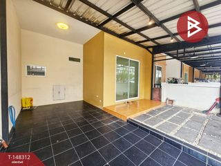 For sale 3 bedrooms townhouse in Phra Pradaeng, Samut Prakan
