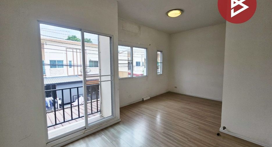 For sale 3 bedrooms townhouse in Phra Pradaeng, Samut Prakan