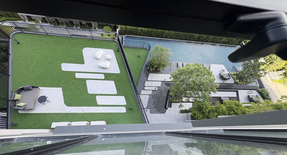 For sale 1 bed condo in Bang Na, Bangkok