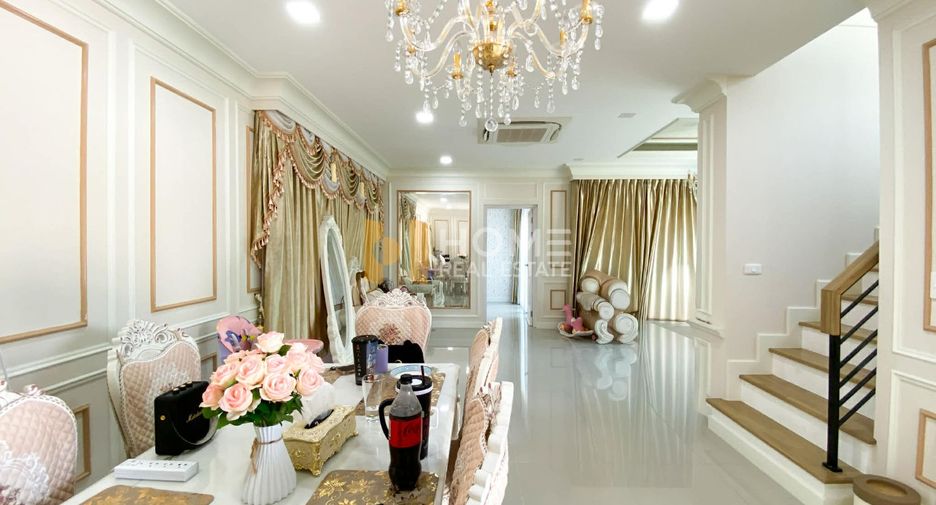 Casa en venta de 4 habitaciones en Bang Khae, Bangkok