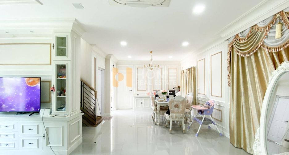 Casa en venta de 4 habitaciones en Bang Khae, Bangkok