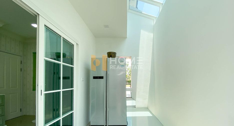 Casa en venta de 4 habitaciones en Bang Khae, Bangkok