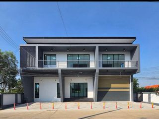 À vendre 2 chambres entrepôt à Lam Luk Ka, Pathum Thani