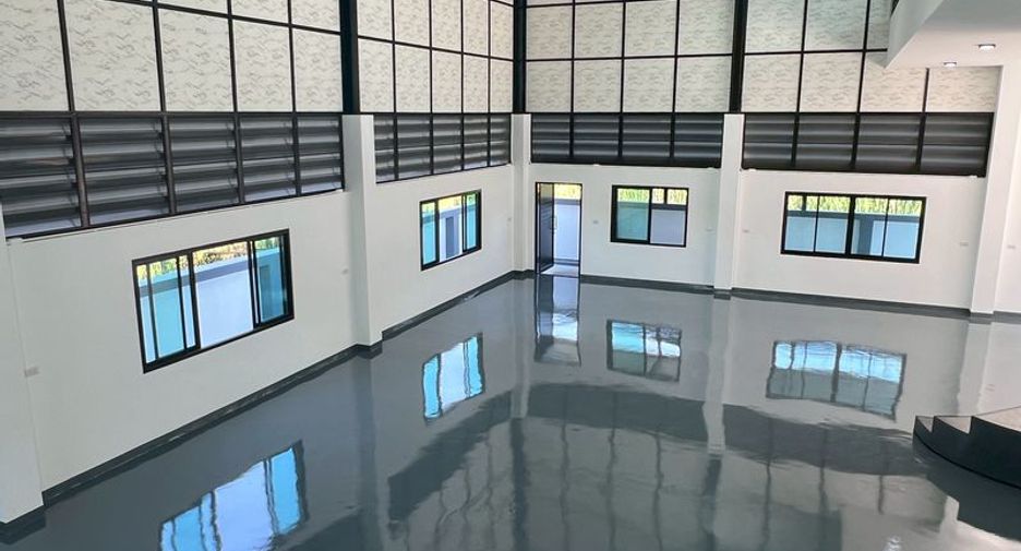Lagerhaus zum Kauf mit 2 Zimmer in Lam Luk Ka, Pathum Thani