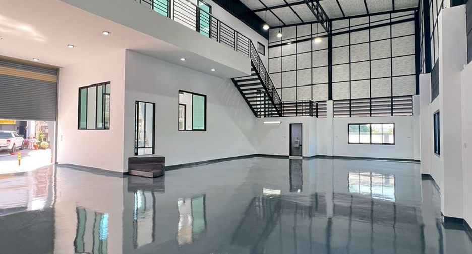 Lagerhaus zum Kauf mit 2 Zimmer in Lam Luk Ka, Pathum Thani