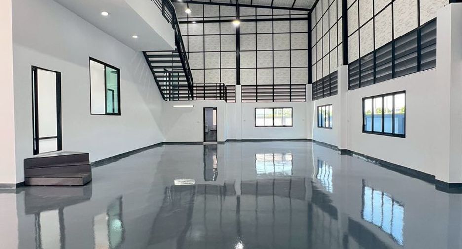 Lagerhaus zum Kauf mit 2 Zimmer in Lam Luk Ka, Pathum Thani