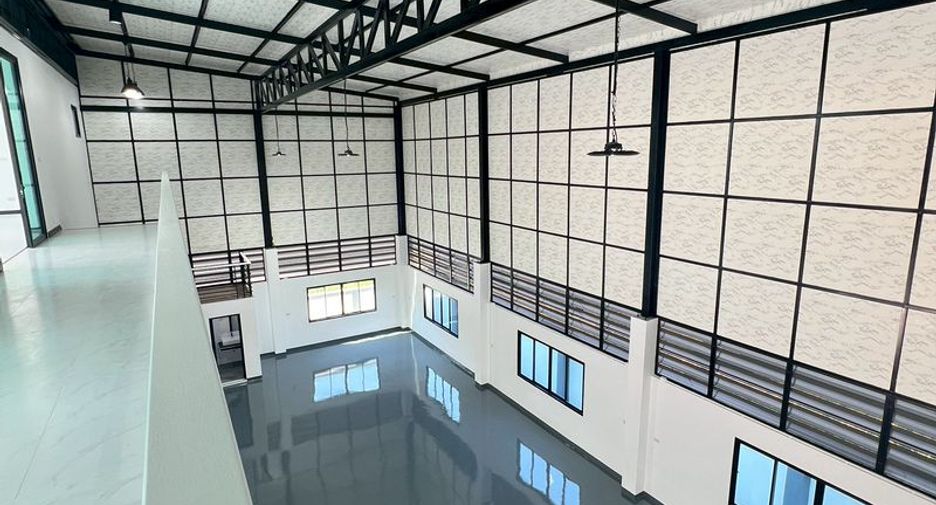 Lagerhaus zum Kauf mit 2 Zimmer in Lam Luk Ka, Pathum Thani