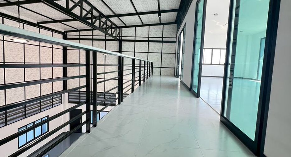 Lagerhaus zum Kauf mit 2 Zimmer in Lam Luk Ka, Pathum Thani